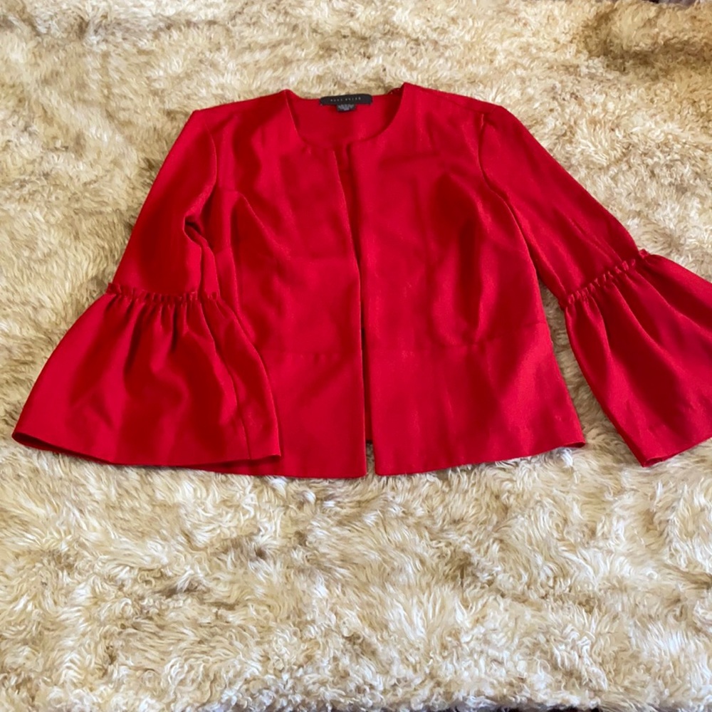 Suzy Shier Lightweight Cropped Bell Sleeve Blazer